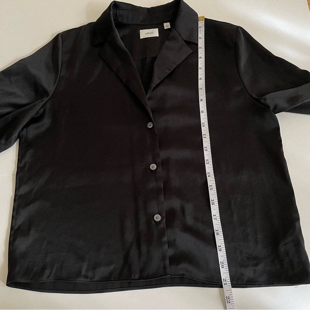 Aritzia Wilfred Beso Satin Button Up Short Sleeve Blouse Shirt Black - Picture 14 of 14